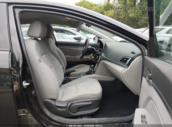 5NPD84LF1HH081350 2017 HYUNDAI ELANTRA Black Vista interior delantera