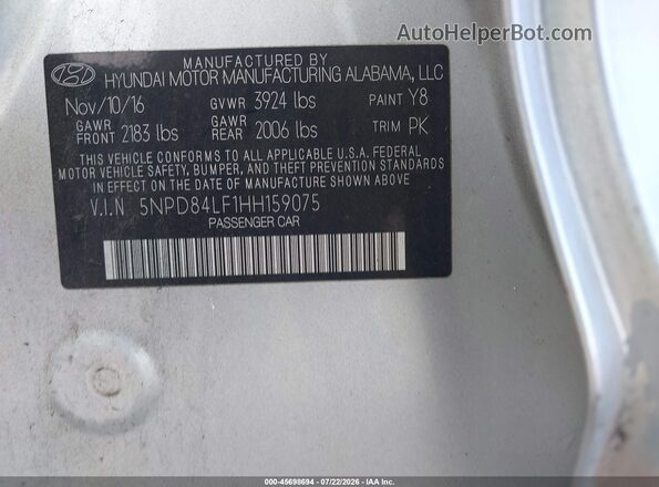 5NPD84LF1HH159075 2017 HYUNDAI ELANTRA Silver Vista del compartimento del motor