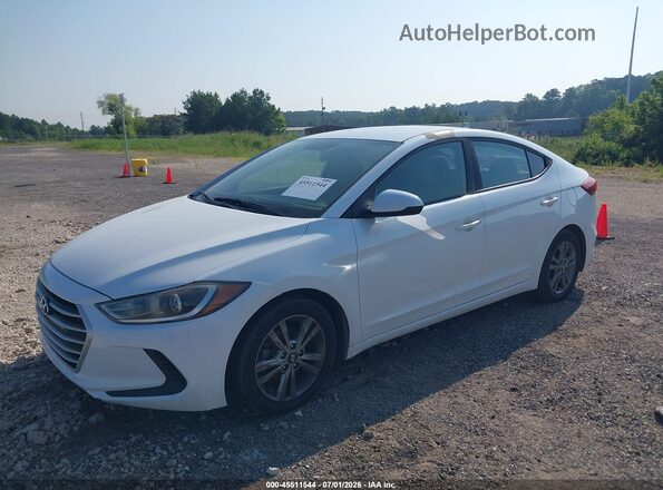 5NPD84LF1HH174868 2017 HYUNDAI ELANTRA White Przód lewy