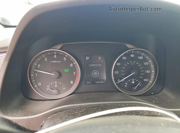 5NPD84LF1HH203138 2017 HYUNDAI ELANTRA Red Vista del cuadro de instrumentos
