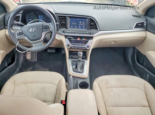 5NPD84LF1HH203138 2017 HYUNDAI ELANTRA Red Vista del salpicadero