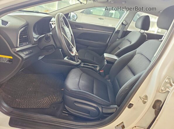 5NPD84LF1JH234380 2018 HYUNDAI ELANTRA Белый Вид салона спереди