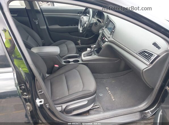 5NPD84LF1JH384098 2018 HYUNDAI ELANTRA Black წინა სალონის ხედი