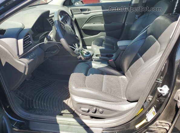 5NPD84LF1KH456144 2019 HYUNDAI ELANTRA Black Widok wnętrza z przodu