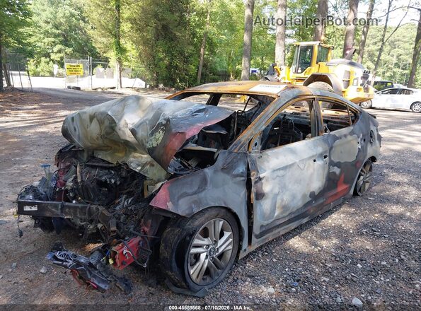 5NPD84LF1KH470478 2019 HYUNDAI ELANTRA Gray Widok z przodu