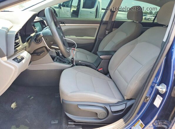5NPD84LF1LH538814 2020 HYUNDAI ELANTRA Blue Вид салону спереду