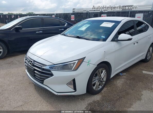 5NPD84LF1LH560439 2020 HYUNDAI ELANTRA Белый Вид спереди