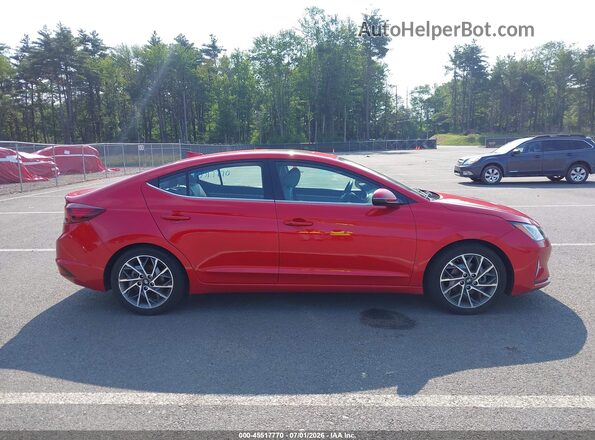 5NPD84LF1LH576883 2020 HYUNDAI ELANTRA Red Rear interior view