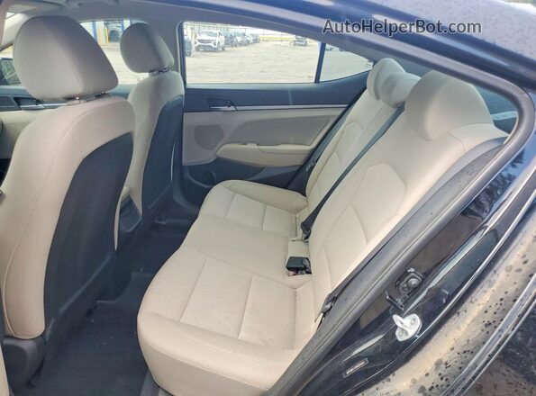 5NPD84LF2HH054920 2017 HYUNDAI ELANTRA Black Widok tylnych siedzeń