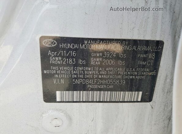 5NPD84LF2HH055839 2017 HYUNDAI ELANTRA White Widok komory silnika