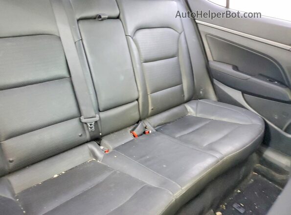 5NPD84LF2HH055839 2017 HYUNDAI ELANTRA White Widok tylnych siedzeń