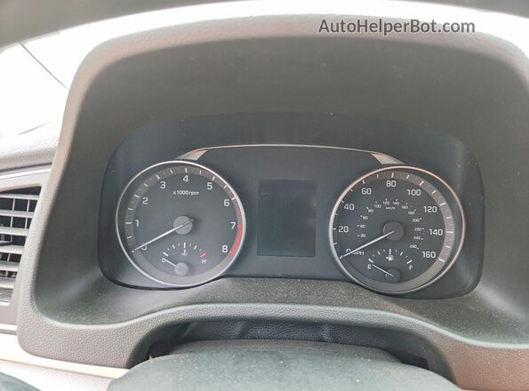 5NPD84LF2HH123363 2017 HYUNDAI ELANTRA White Սարքավորումների վահանակի տեսք
