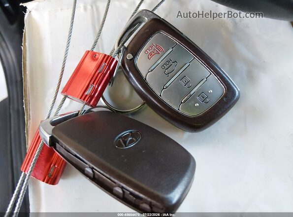 5NPD84LF2HH176788 2017 HYUNDAI ELANTRA Белый Вид панели приборов
