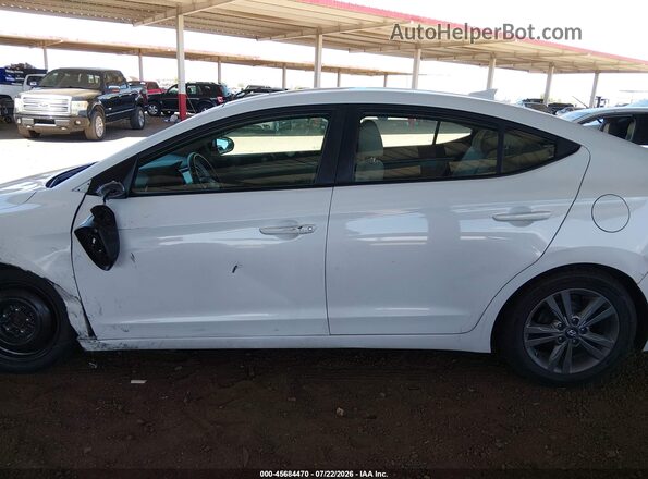 5NPD84LF2HH176788 2017 HYUNDAI ELANTRA Белый Панорамный вид салона 360°