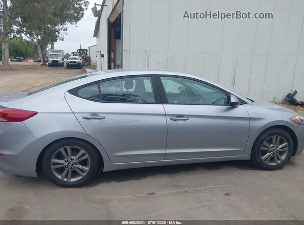 5NPD84LF2HH197866 2017 HYUNDAI ELANTRA Silver უკანა სალონის ხედი