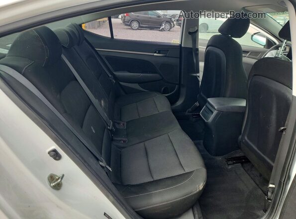 5NPD84LF2JH230371 2018 HYUNDAI ELANTRA White Vista de los asientos traseros