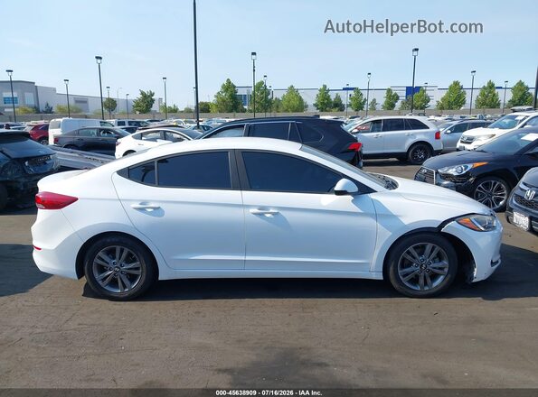 5NPD84LF2JH237465 2018 HYUNDAI ELANTRA White Vista interior trasera