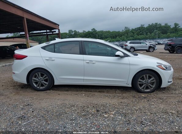 5NPD84LF2JH295740 2018 HYUNDAI ELANTRA White Widok wnętrza z tyłu