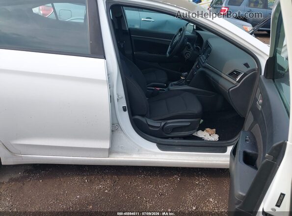 5NPD84LF2JH311290 2018 HYUNDAI ELANTRA Белый Вид салона спереди