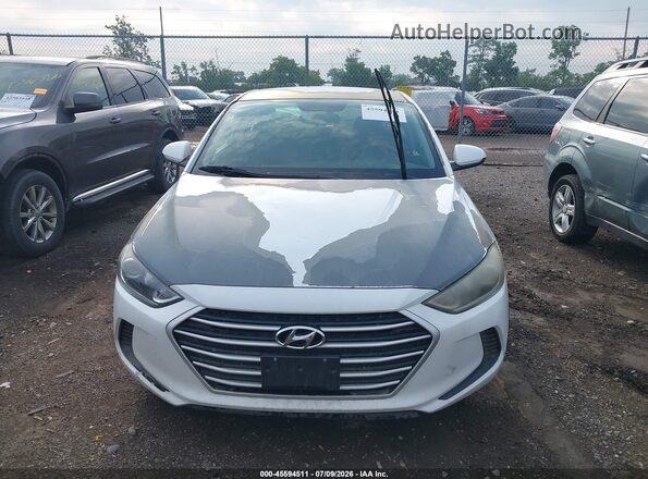 5NPD84LF2JH311290 2018 HYUNDAI ELANTRA Белый Вид щитка приборов