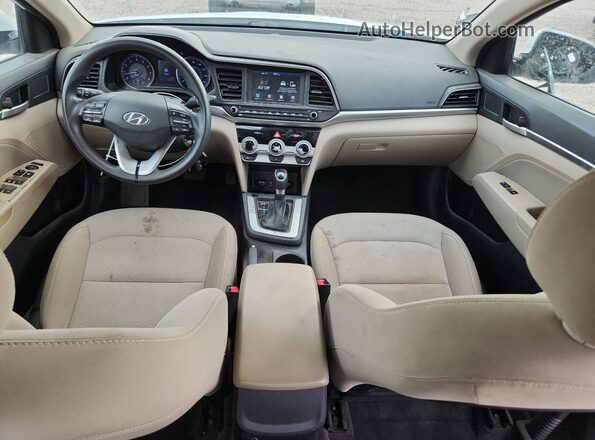 5NPD84LF2KH403923 2019 HYUNDAI ELANTRA Белый Вид панели приборов