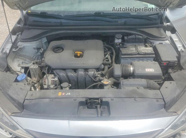 5NPD84LF2KH423007 2019 HYUNDAI ELANTRA Silver Rear interior view