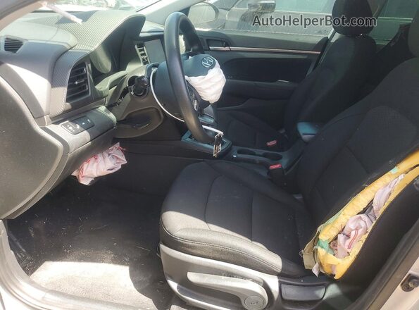 5NPD84LF2KH446268 2019 HYUNDAI ELANTRA Silver Вид салону спереду