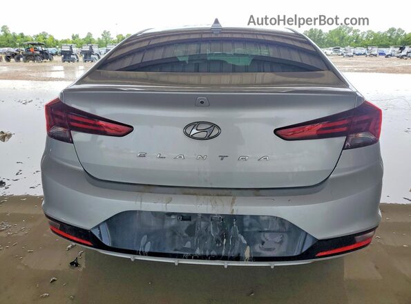 5NPD84LF2KH446268 2019 HYUNDAI ELANTRA Silver Вид ззаду
