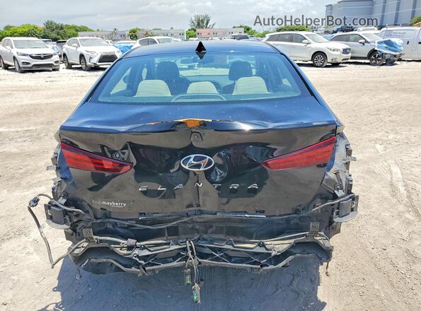 5NPD84LF2KH466598 2019 HYUNDAI ELANTRA Black უკანა ხედი