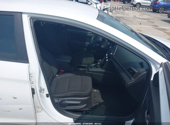 5NPD84LF2LH525022 2020 HYUNDAI ELANTRA White Vista interior delantera