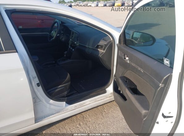 5NPD84LF2LH610040 2020 HYUNDAI ELANTRA Белый Вид салона спереди