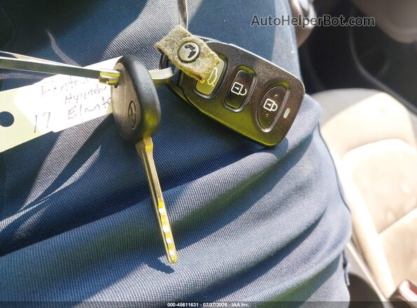 5NPD84LF3HH003149 2017 HYUNDAI ELANTRA Blue წინა პანელის ხედი