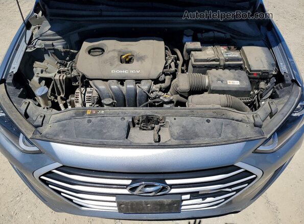5NPD84LF3HH004639 2017 HYUNDAI ELANTRA Серебряный Вид задней части салона