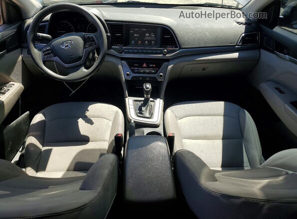 5NPD84LF3HH004639 2017 HYUNDAI ELANTRA Серебряный Вид панели приборов