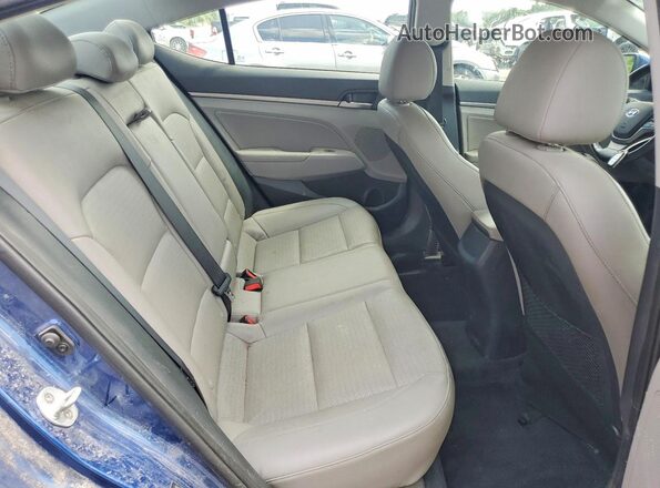 5NPD84LF3HH017424 2017 HYUNDAI ELANTRA Blue უკანა სავარძლების ხედი