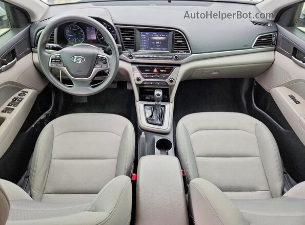 5NPD84LF3HH019870 2017 HYUNDAI ELANTRA Silver Widok deski rozdzielczej