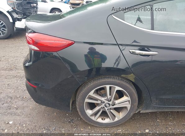 5NPD84LF3HH020145 2017 HYUNDAI ELANTRA Черный Вид спереди