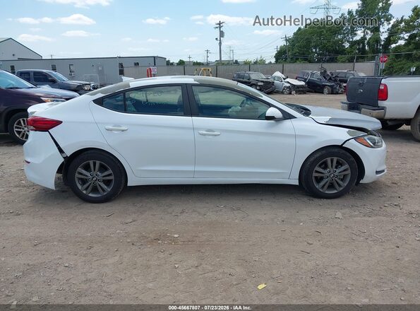 5NPD84LF3HH030173 2017 HYUNDAI ELANTRA White Սալոնի հետևի տեսք