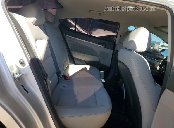 5NPD84LF3HH042968 2017 HYUNDAI ELANTRA Silver Вид задніх сидінь