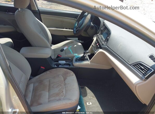 5NPD84LF3HH097789 2017 HYUNDAI ELANTRA Silver Սալոնի դիմացի տեսք