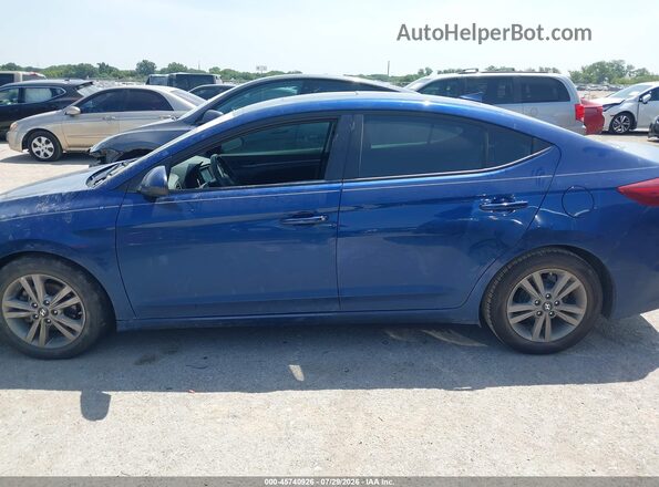 5NPD84LF3HH166707 2017 HYUNDAI ELANTRA Blue 360 interior view