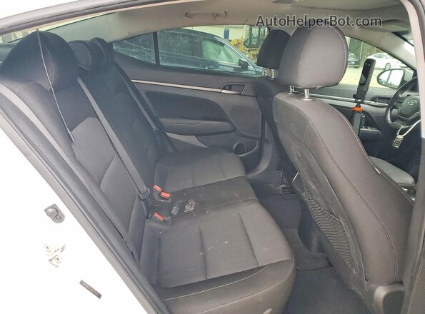 5NPD84LF3HH172457 2017 HYUNDAI ELANTRA White Vista de los asientos traseros