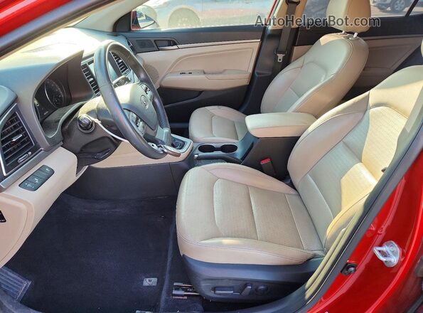 5NPD84LF3HH205571 2017 HYUNDAI ELANTRA Красный Вид салона спереди