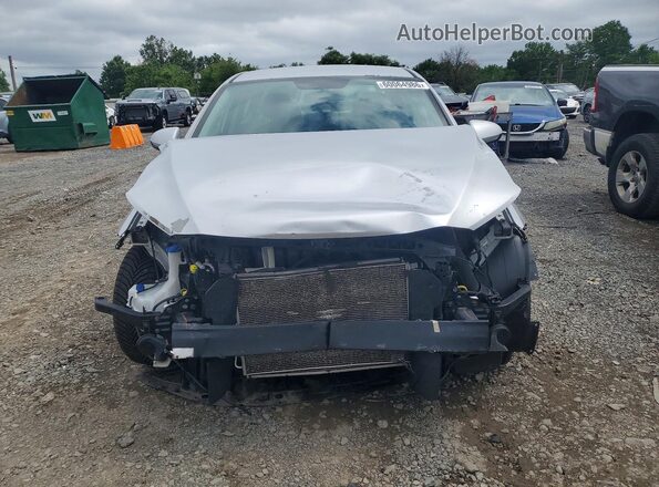 5NPD84LF3JH240312 2018 HYUNDAI ELANTRA Серебряный Вид спереди