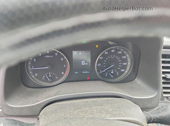5NPD84LF3JH248135 2018 HYUNDAI ELANTRA White ხელსაწყოთა პანელის ხედი