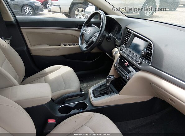 5NPD84LF3JH342080 2018 HYUNDAI ELANTRA Black Вид салону спереду