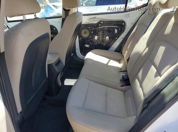 5NPD84LF3JH343245 2018 HYUNDAI ELANTRA White უკანა სავარძლების ხედი
