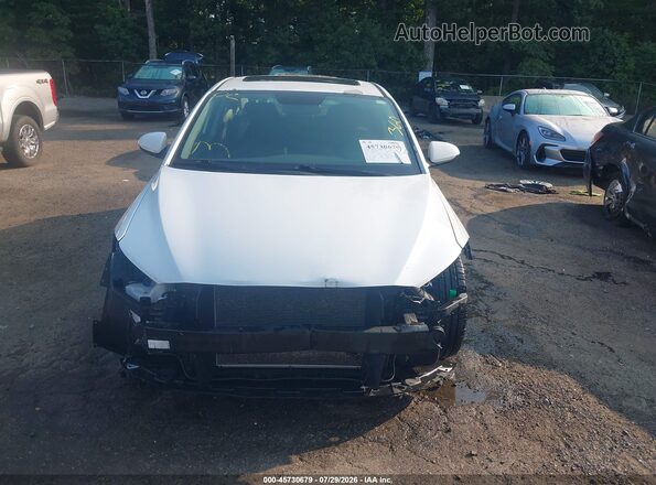 5NPD84LF3JH363592 2018 HYUNDAI ELANTRA White Դիմացի տեսք