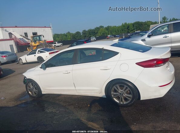 5NPD84LF3JH363592 2018 HYUNDAI ELANTRA White Սալոնի 360 աստիճան տեսք