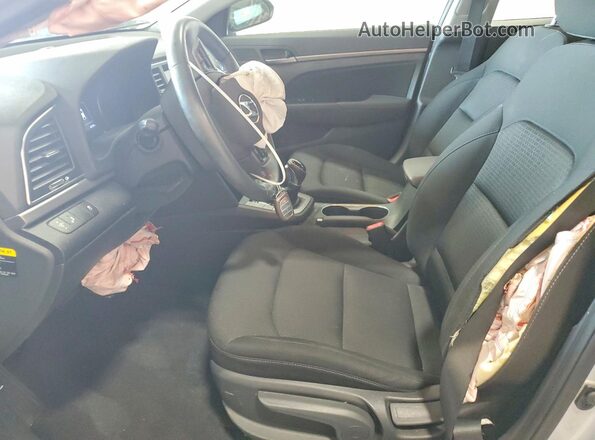 5NPD84LF3JH390386 2018 HYUNDAI ELANTRA Silver Vista interior delantera